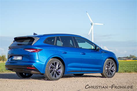 Skoda Enyaq iV Race Blue .